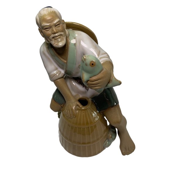 Vtg Shiwan Fisherman Mudman Holding Fish Sitting Basket 7" Tall China 389 Mark - Picture 1 of 12